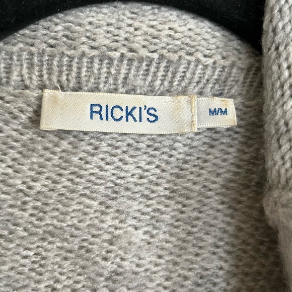 Rickis grey open wrap style sweater size medium - Picture 2 of 3